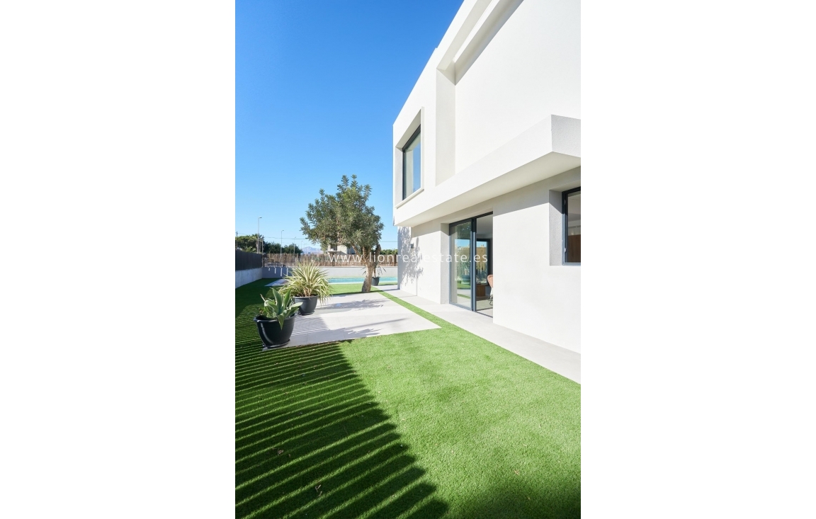 Obra nueva - Villa - San Juan Alicante - La Font