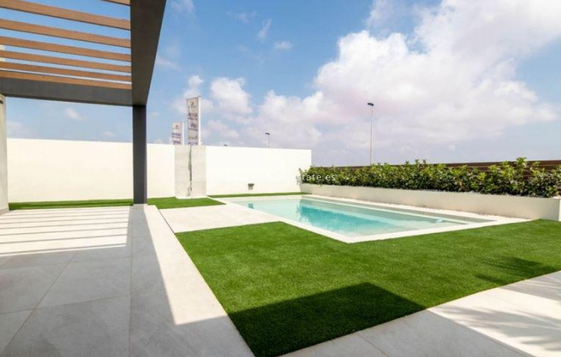 Obra nueva - Villa - Torrevieja - Los Altos