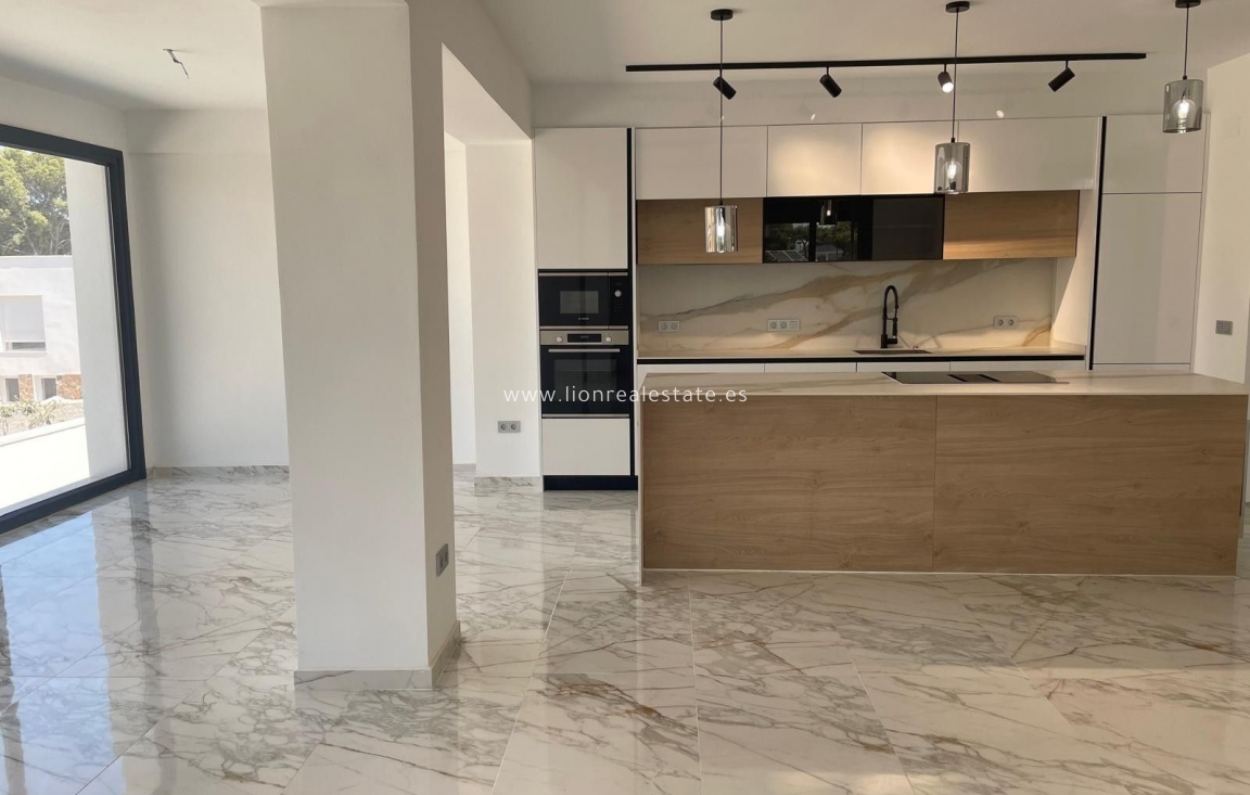 Obra nueva - Villa - Torrevieja - Los balcones