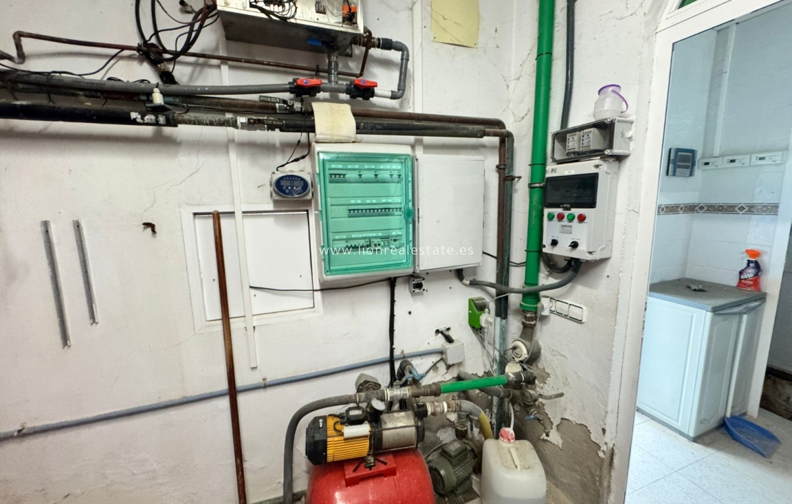 Odsprzedaż - Building - Valencia