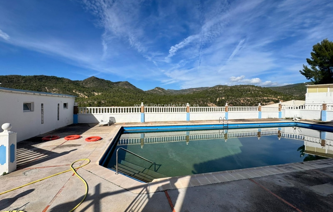 Odsprzedaż - Building - Valencia