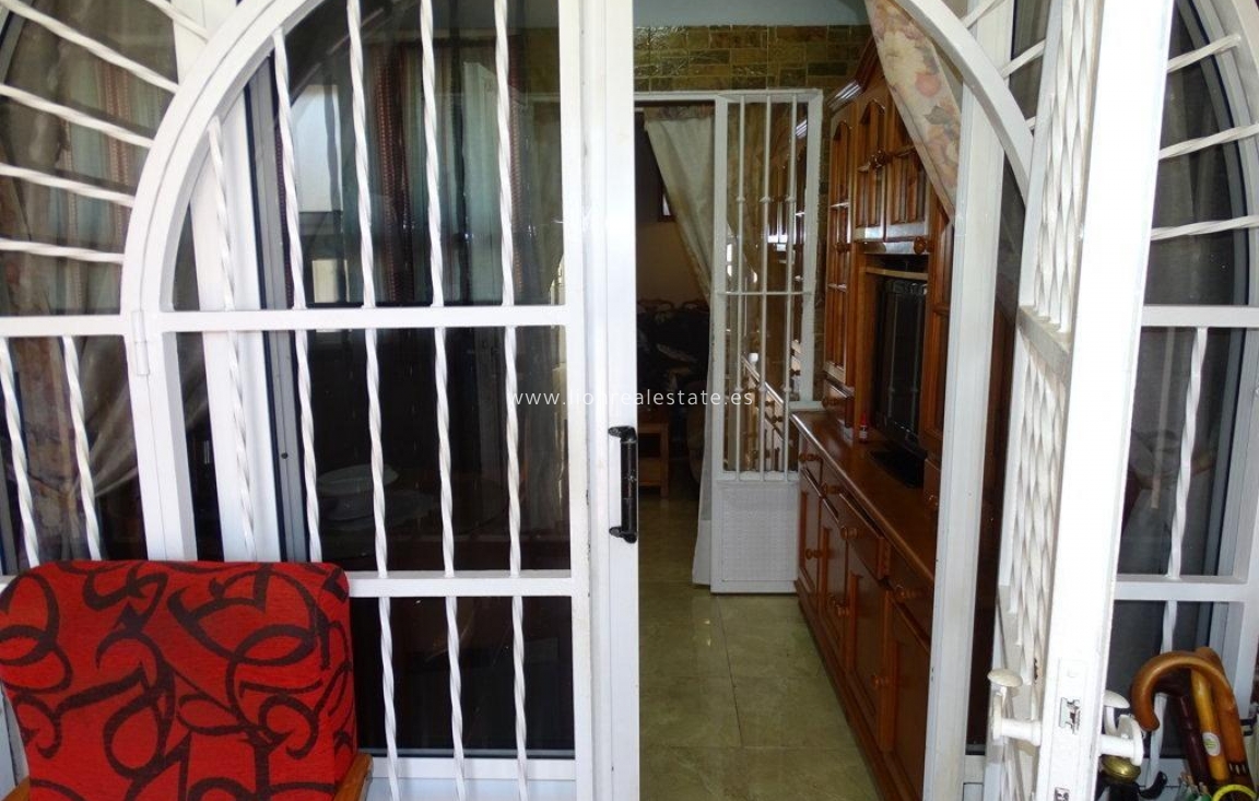 Odsprzedaż - Bungalow - Guardamar del Segura - El moncayo