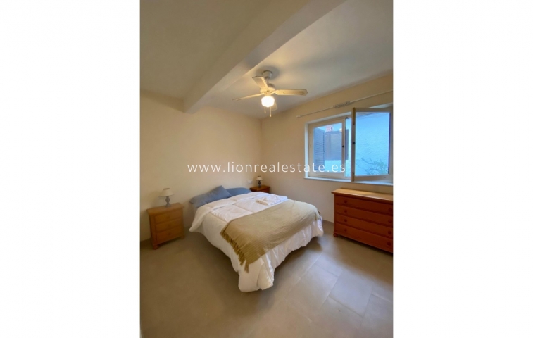 Odsprzedaż - Bungalow - Orihuela Costa - Cabo Roig