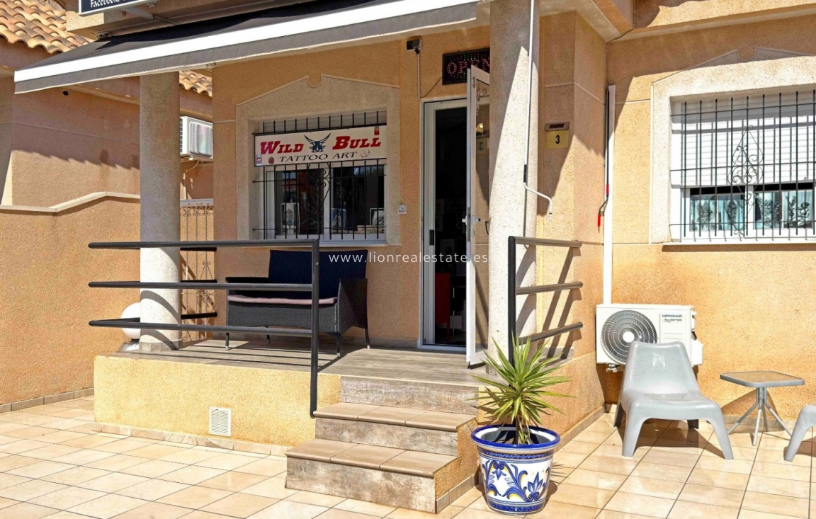 Odsprzedaż - Bungalow - Orihuela Costa - La Zenia