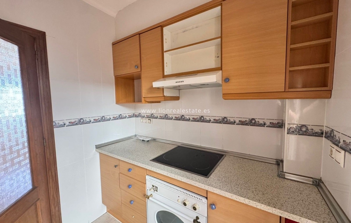 Odsprzedaż - Bungalow - Orihuela Costa - Los Altos