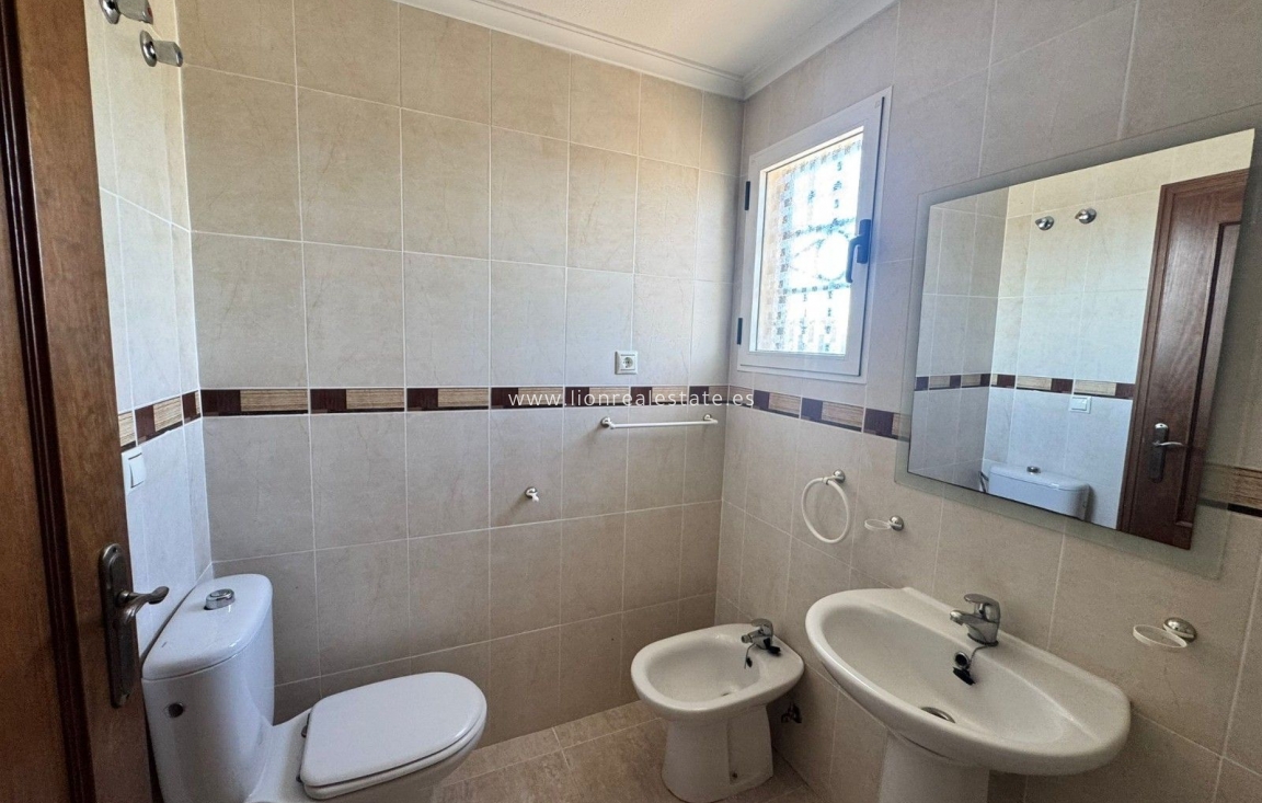 Odsprzedaż - Bungalow - Orihuela Costa - Los Altos