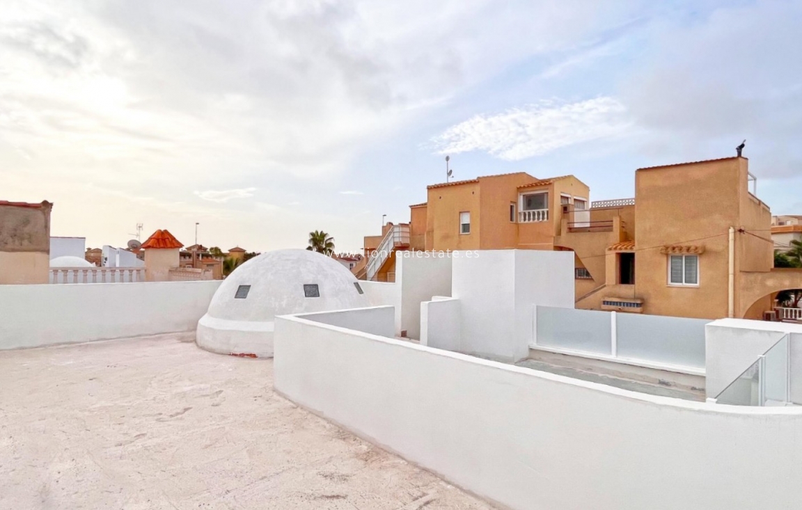 Odsprzedaż - Bungalow - Orihuela Costa - Playa Flamenca