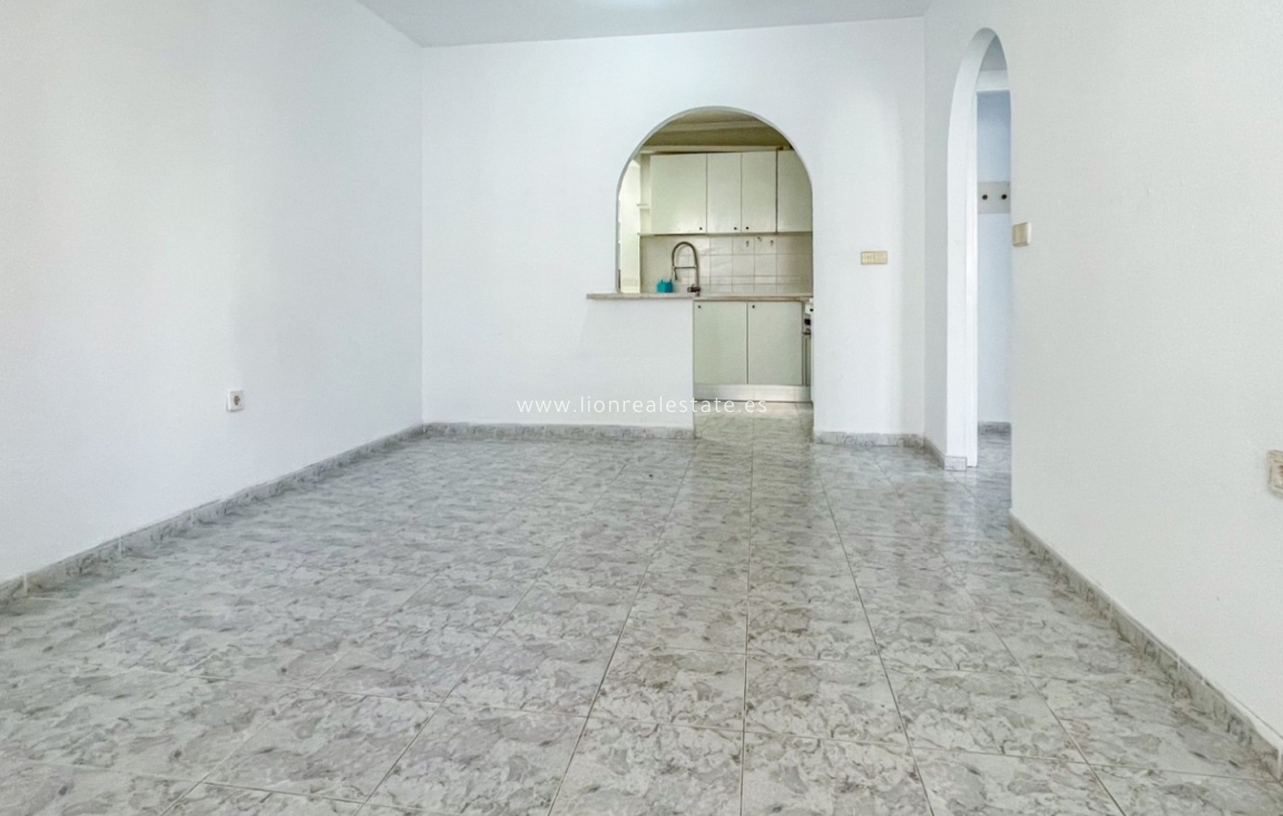 Odsprzedaż - Bungalow - Orihuela Costa - Playa Flamenca