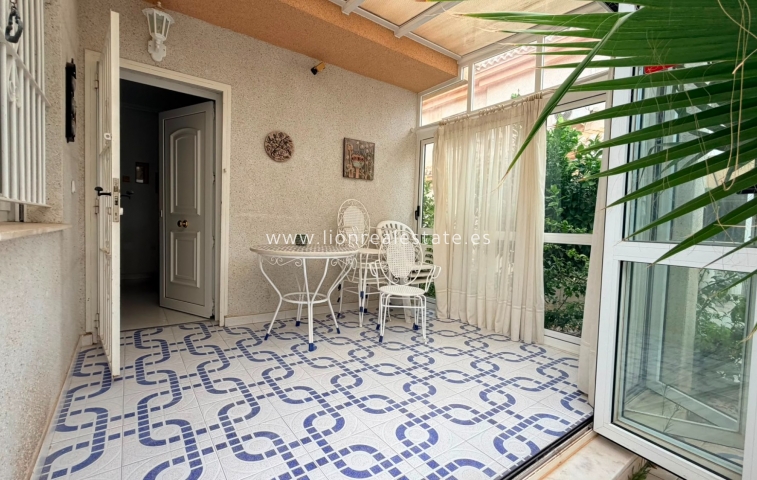 Odsprzedaż - Bungalow - Orihuela Costa - Playa Flamenca