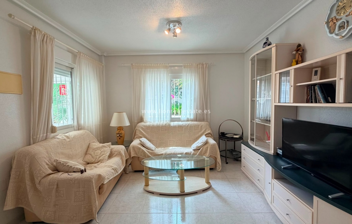 Odsprzedaż - Bungalow - Orihuela Costa - Playa Flamenca