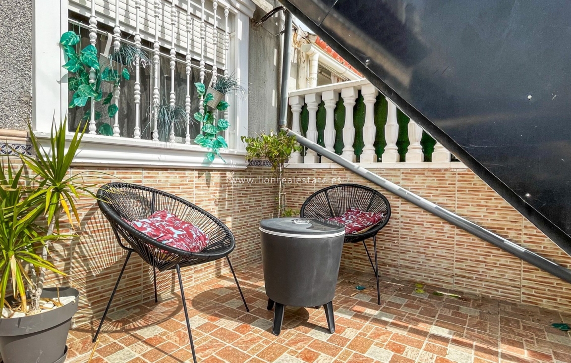 Odsprzedaż - Bungalow - Torrevieja - La Siesta - El Salado -  Torreta