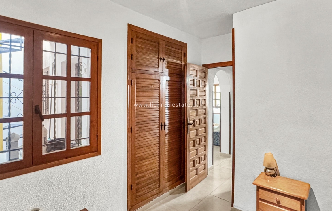 Odsprzedaż - Bungalow - Torrevieja - Nueva Torrevieja - Aguas Nuevas