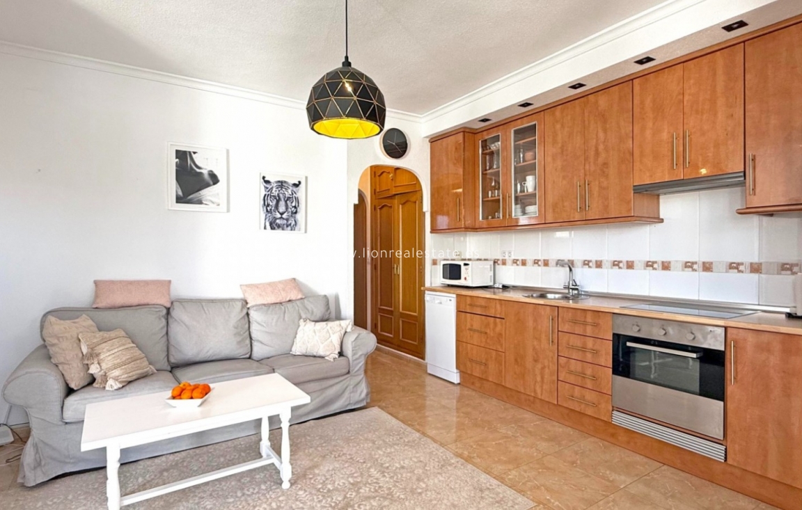 Odsprzedaż - Bungalow - Torrevieja - Torrelamata - La Mata