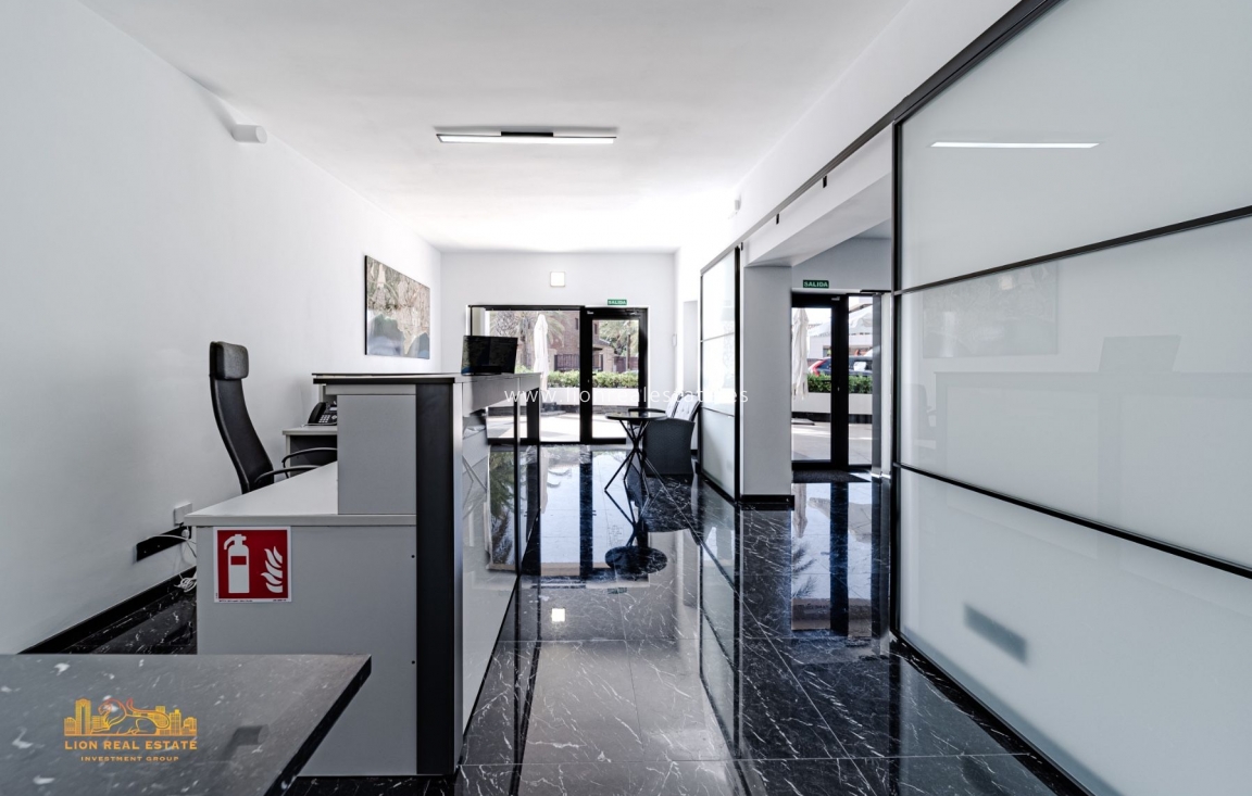 Odsprzedaż - Commercial Unit - Cabo Roig - Costa blanca