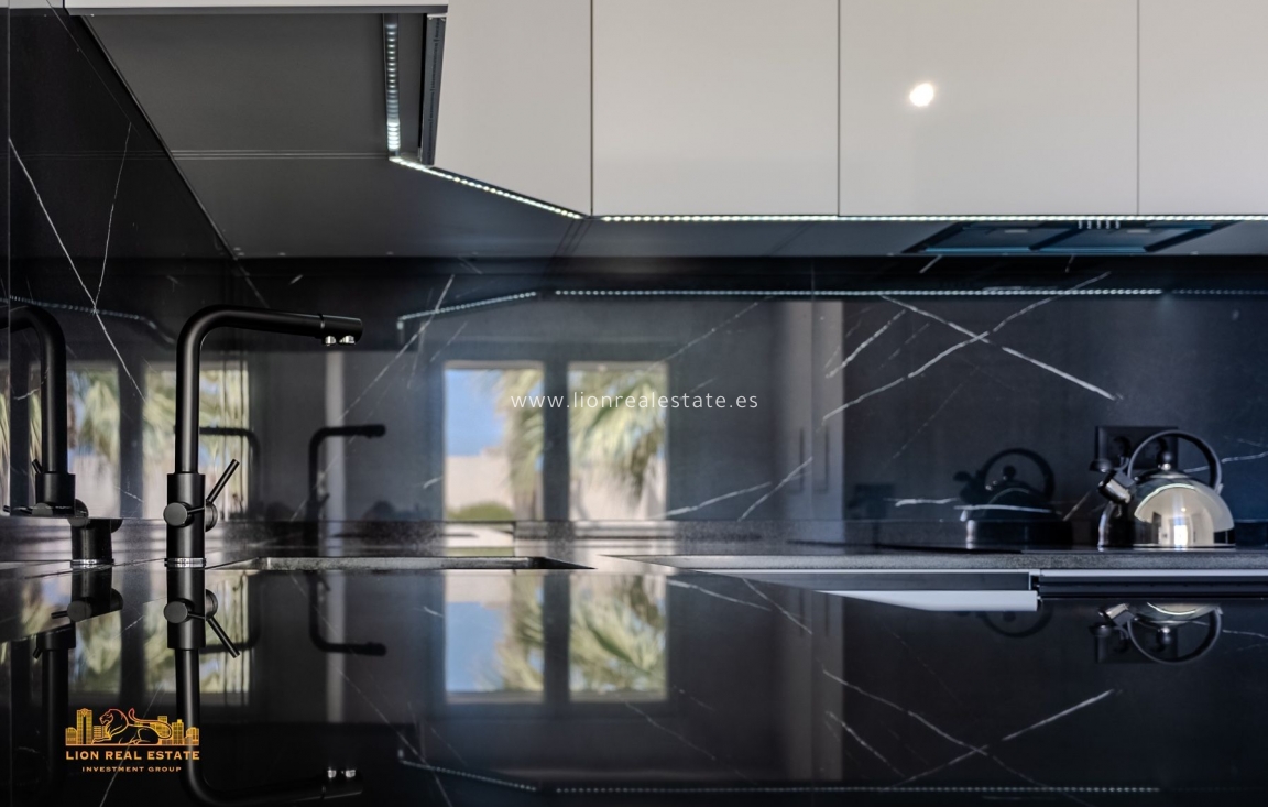 Odsprzedaż - Commercial Unit - Cabo Roig - Costa blanca