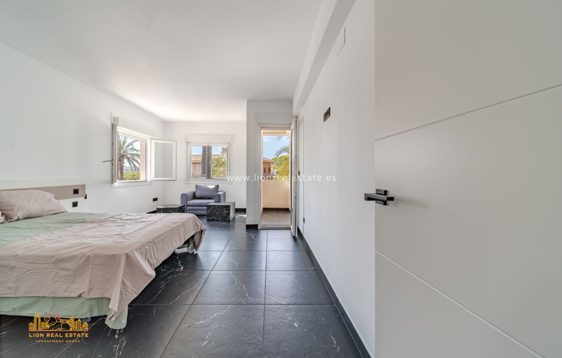 Odsprzedaż - Commercial Unit - Cabo Roig - Costa blanca