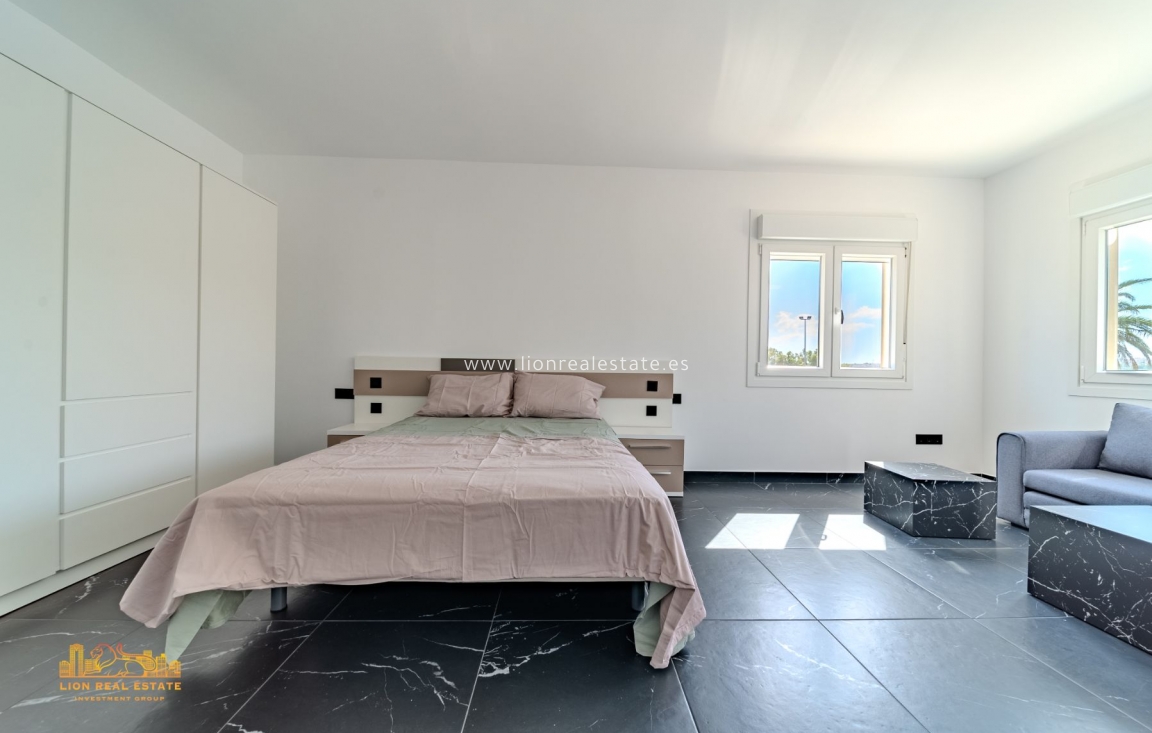 Odsprzedaż - Commercial Unit - Cabo Roig - Costa blanca