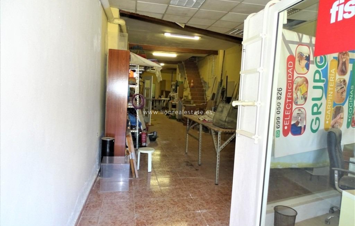 Odsprzedaż - Commercial Unit - Torrevieja - Acequion