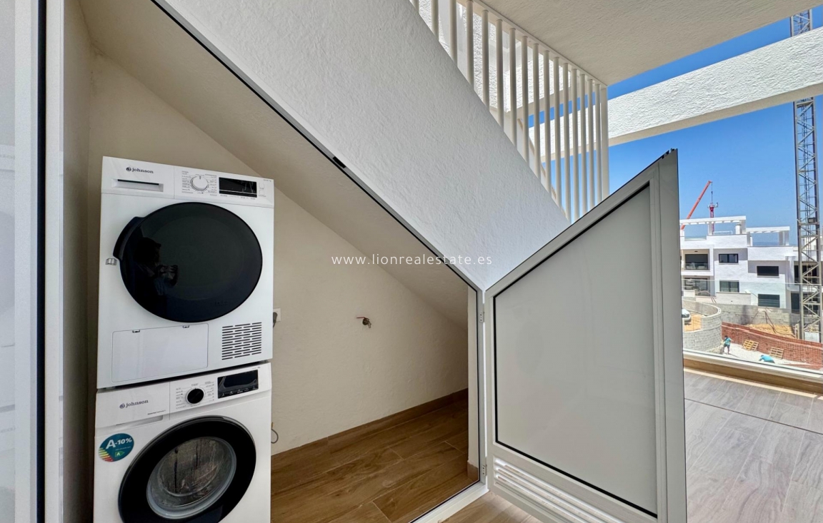Odsprzedaż - Daszek - Torrevieja - Los Balcones
