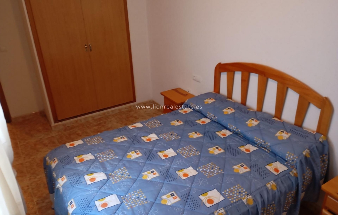 Odsprzedaż - Daszek - Torrevieja