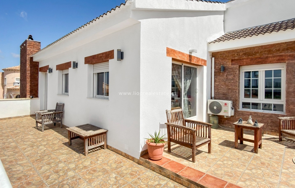 Odsprzedaż - Detached Villa - Ciudad Quesada