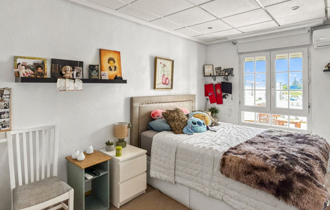 Odsprzedaż - Detached Villa - Ciudad Quesada