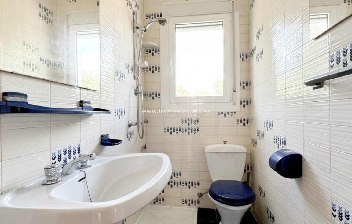 Odsprzedaż - Detached Villa - Orihuela Costa - La Zenia