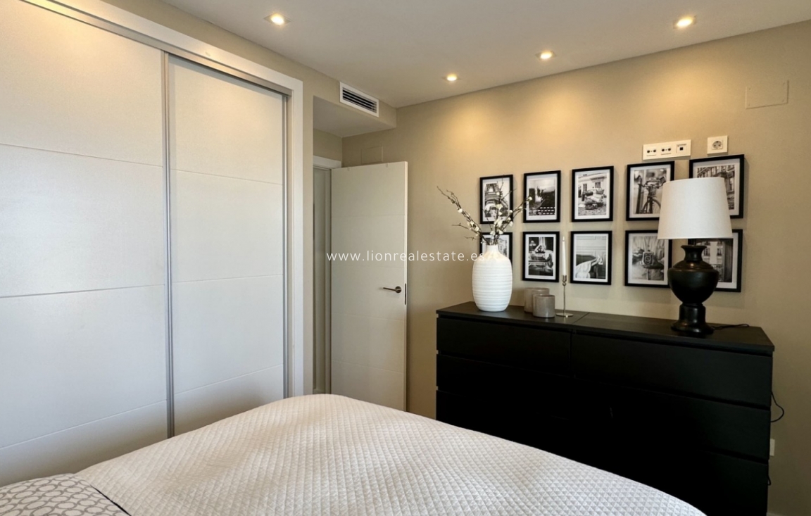 Odsprzedaż - Detached Villa - Orihuela Costa - Lomas de Cabo Roig