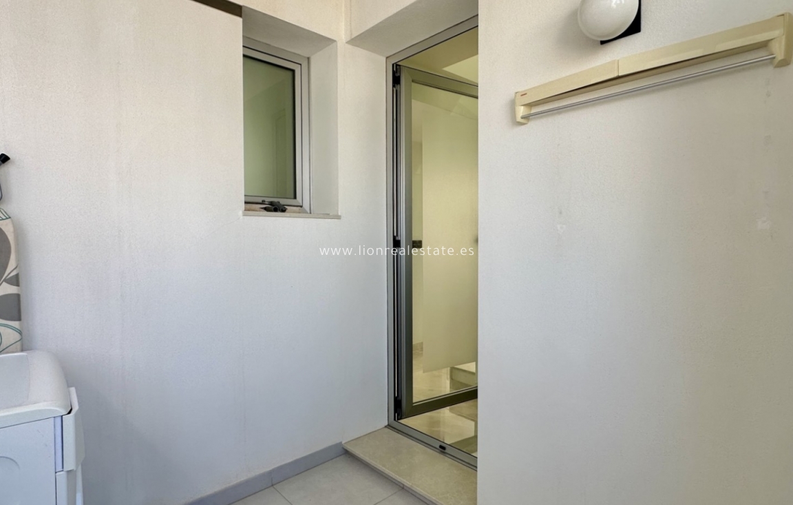 Odsprzedaż - Detached Villa - Orihuela Costa - Lomas de Cabo Roig