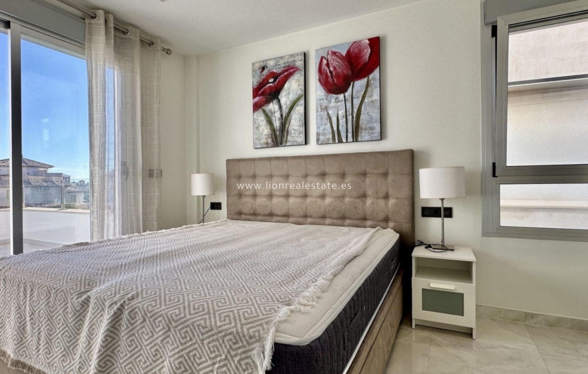 Odsprzedaż - Detached Villa - Orihuela Costa - Lomas de Cabo Roig