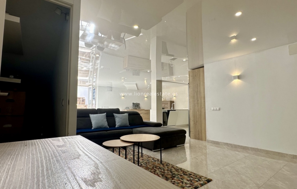 Odsprzedaż - Detached Villa - Orihuela Costa - Los Altos