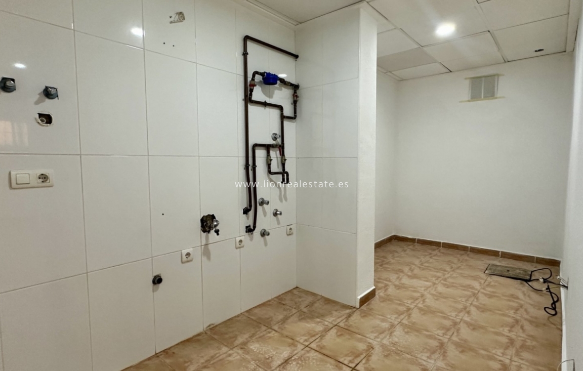 Odsprzedaż - Detached Villa - Orihuela Costa - Villamartín