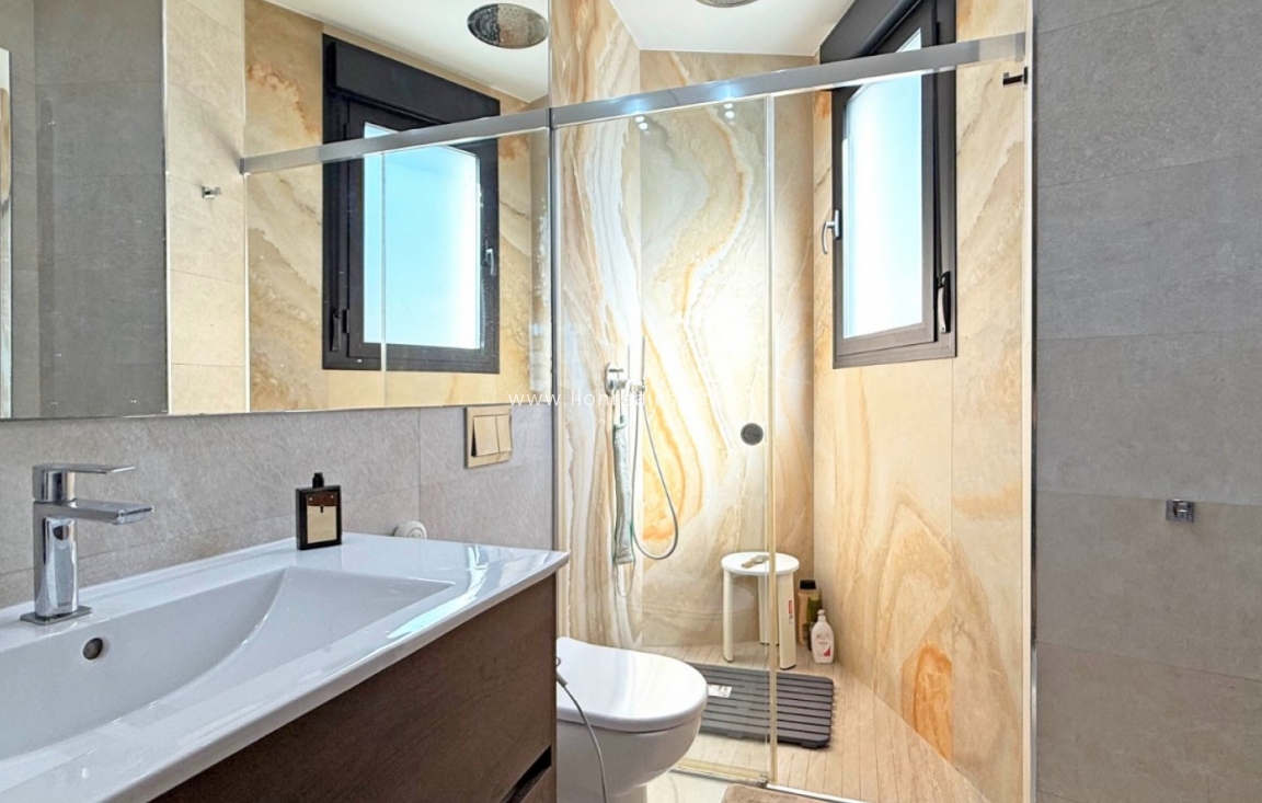 Odsprzedaż - Detached Villa - Orihuela Costa - Villamartín