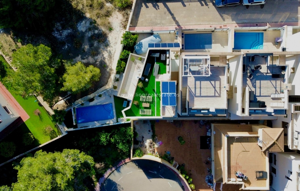 Odsprzedaż - Detached Villa - Orihuela Costa - Villamartín