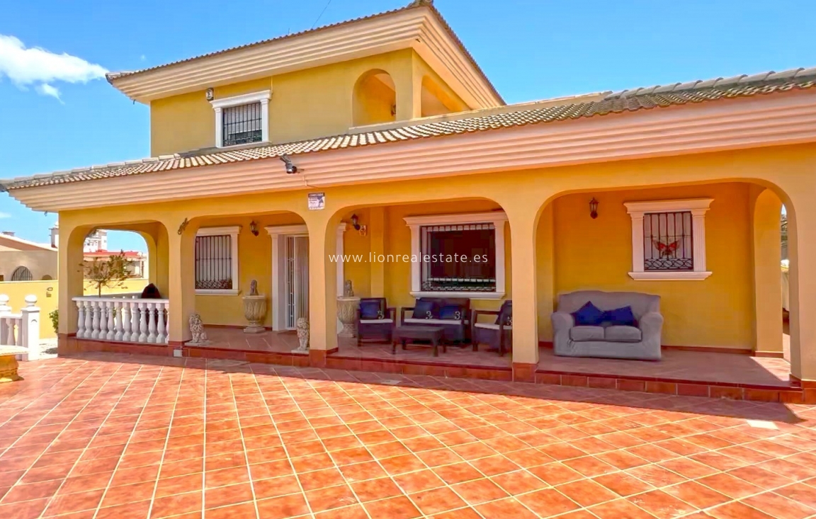 Odsprzedaż - Detached Villa - Torrevieja - Los Balcones - Los Altos del Edén