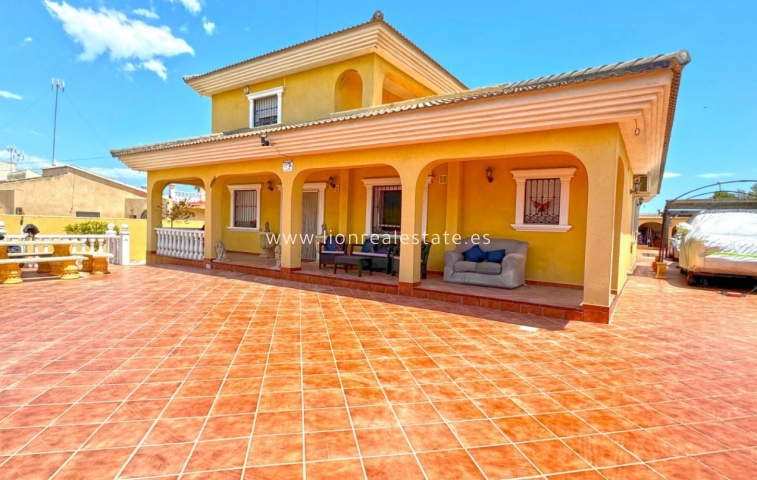 Odsprzedaż - Detached Villa - Torrevieja - Los Balcones - Los Altos del Edén