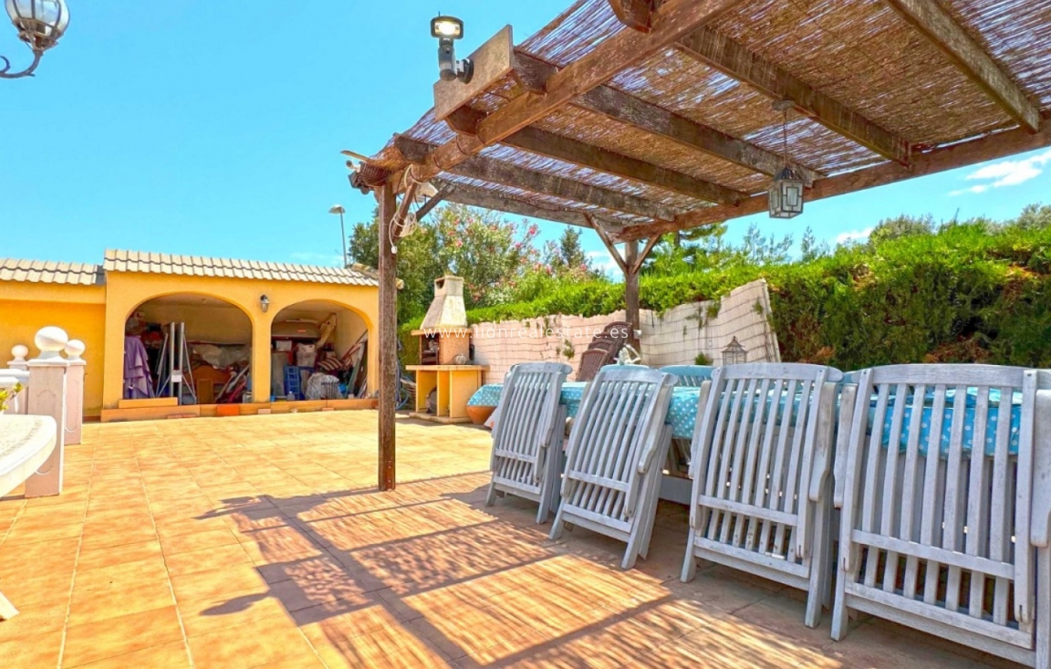 Odsprzedaż - Detached Villa - Torrevieja - Los Balcones - Los Altos del Edén