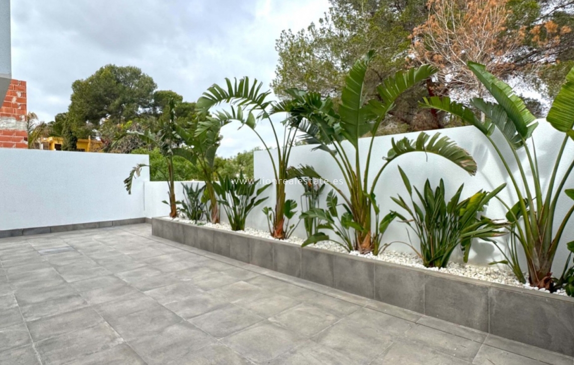 Odsprzedaż - Detached Villa - Torrevieja - Los Balcones - Los Altos del Edén