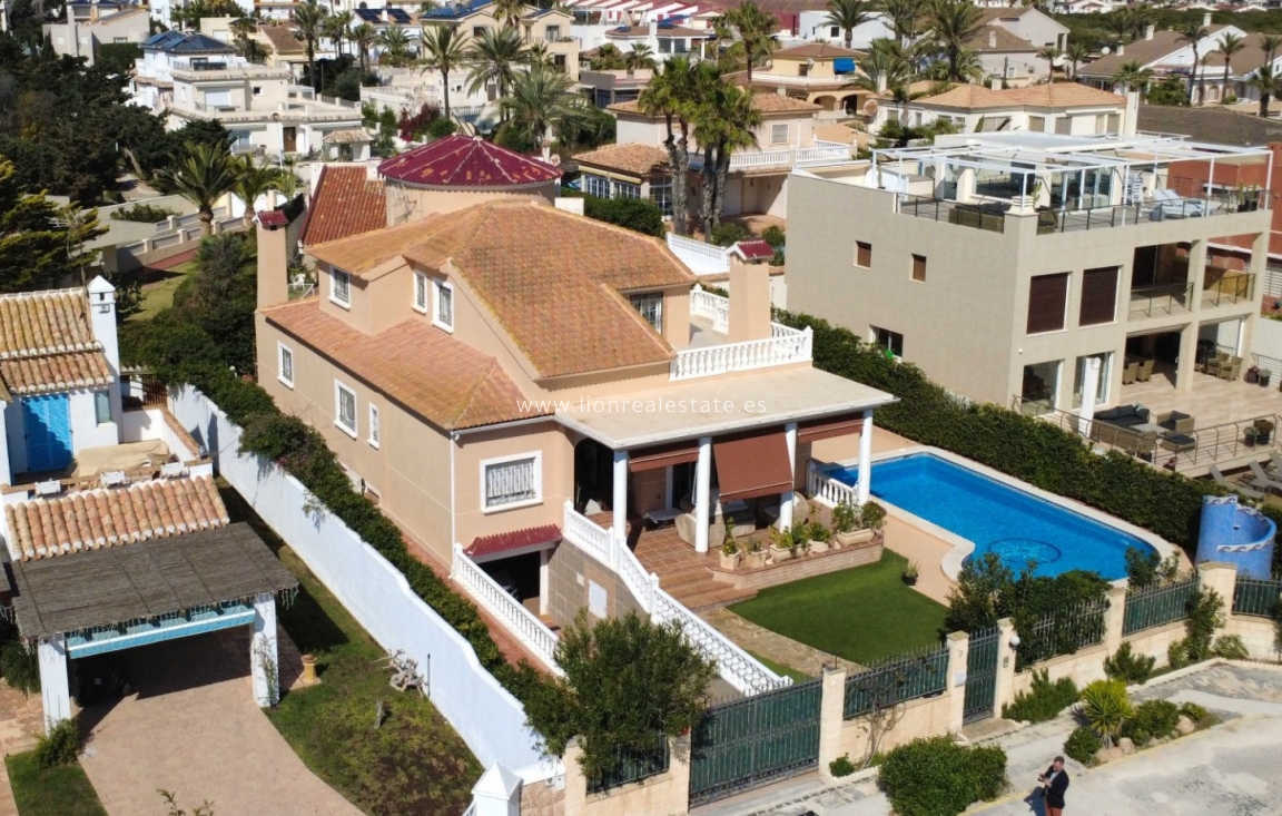 Odsprzedaż - Detached Villa - Torrevieja - Torrelamata - La Mata