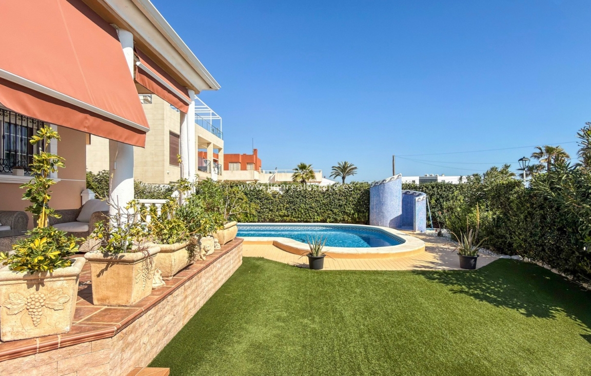 Odsprzedaż - Detached Villa - Torrevieja - Torrelamata - La Mata