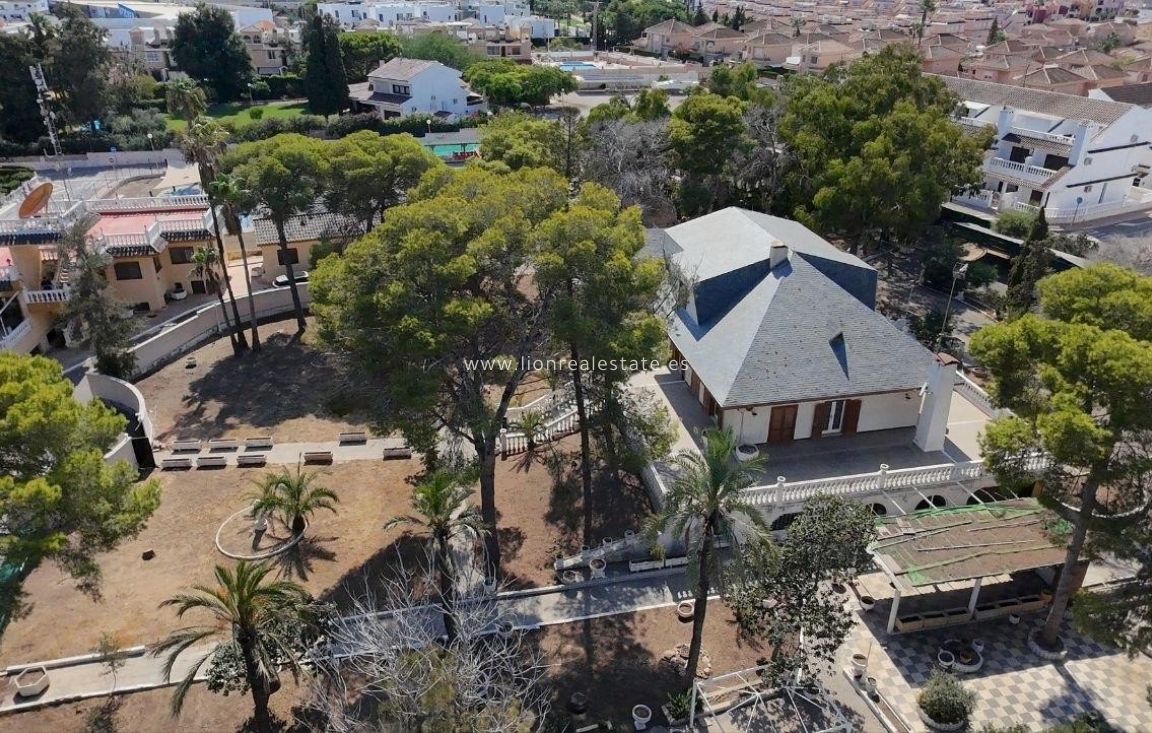 Odsprzedaż - Działka / Grunt - Orihuela Costa - Los Altos