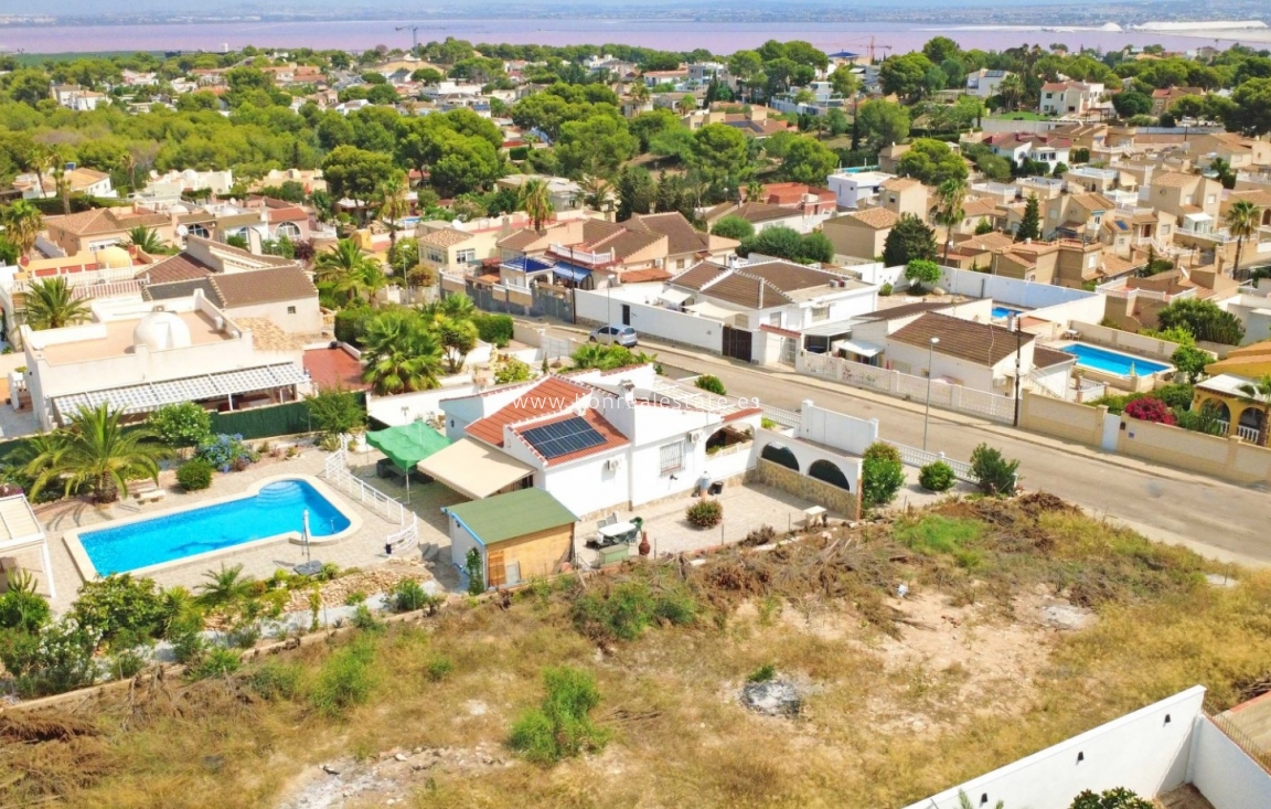 Odsprzedaż - Działka / Grunt - Torrevieja - Los Balcones - Los Altos del Edén