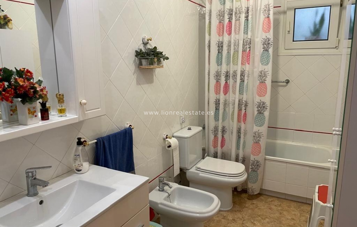 Odsprzedaż - Flat - Torrevieja - La Mata