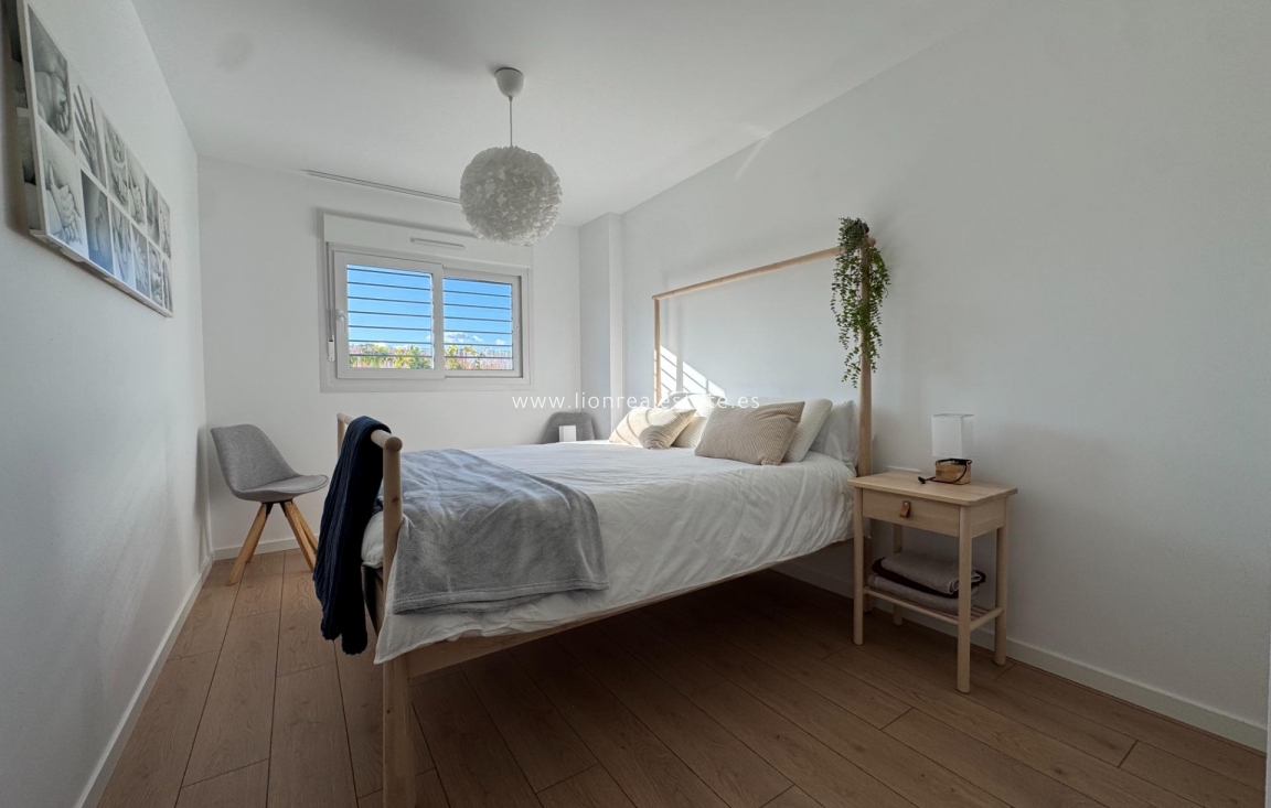 Odsprzedaż - Ground Floor Apartment - Pilar de La Horadada - Riomar