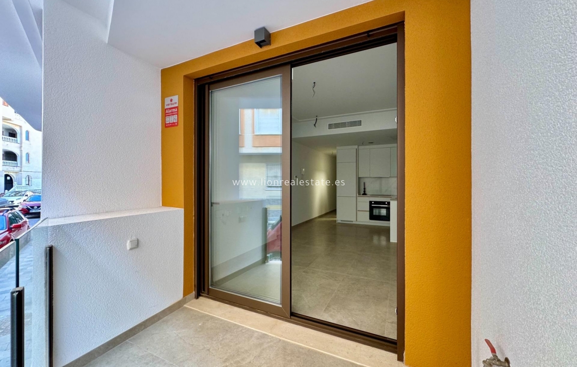 Odsprzedaż - Ground Floor Apartment - Torrevieja - Habaneras