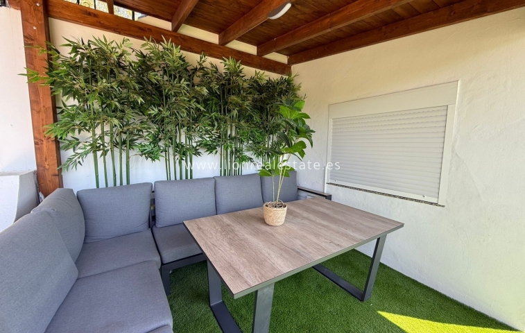 Odsprzedaż - house - Orihuela Costa - Villamartín-Las Filipinas