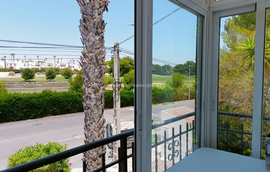 Odsprzedaż - house - Orihuela Costa - Villamartín-Las Filipinas