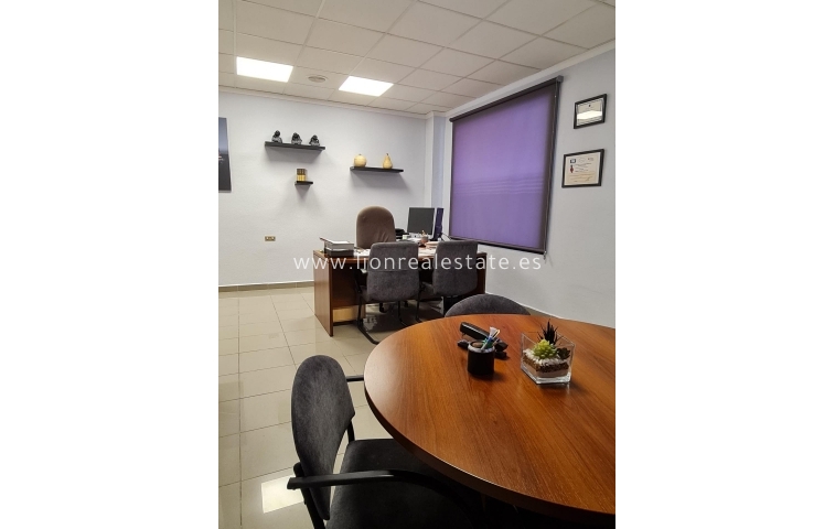 Odsprzedaż - house - Torrevieja - Centro