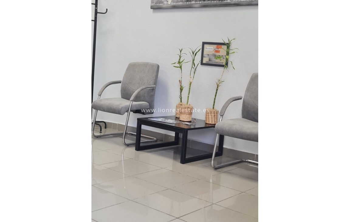 Odsprzedaż - house - Torrevieja - Centro