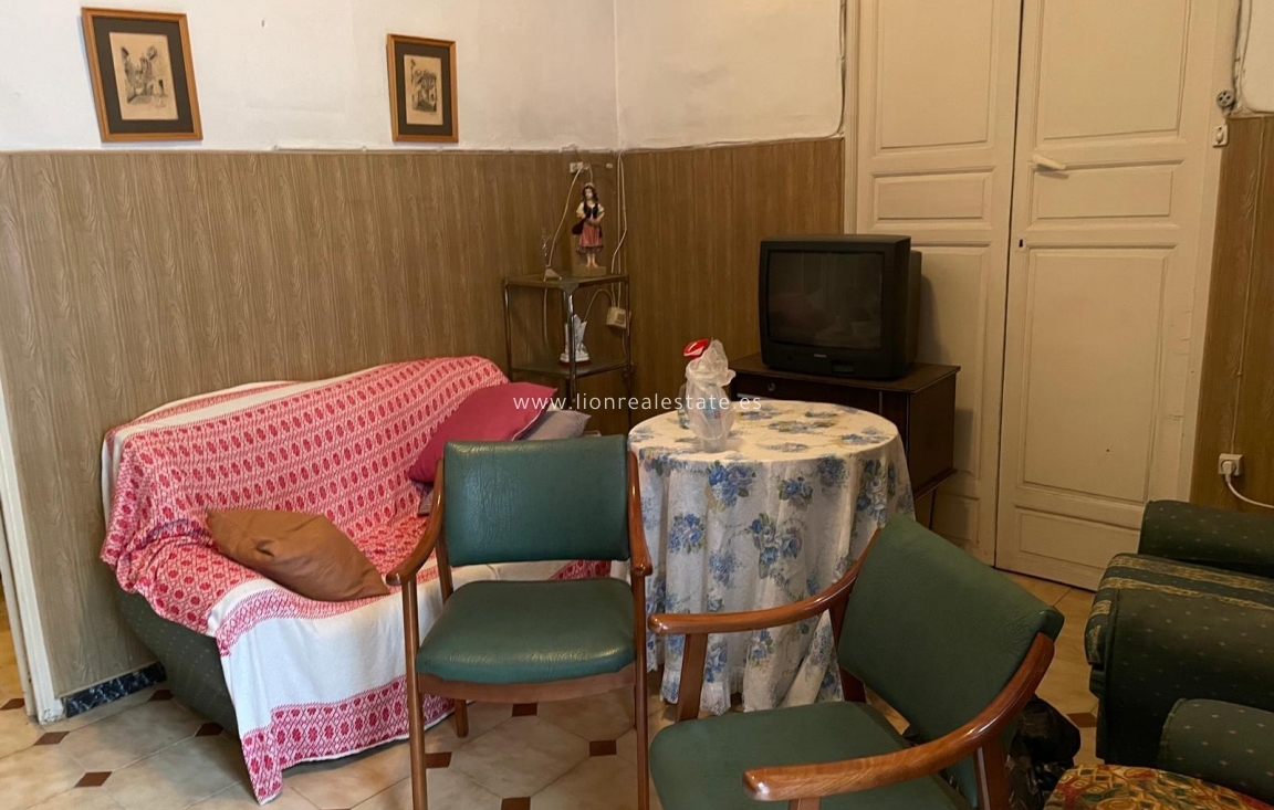 Odsprzedaż - house - Torrevieja - Centro